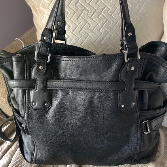Michael Kors Large Tote - Picture 6 of 10